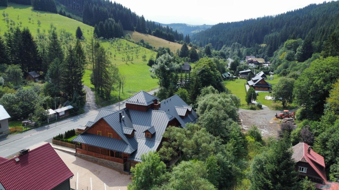 Apartmany Jezerne Velké Karlovice Dış mekan fotoğraf