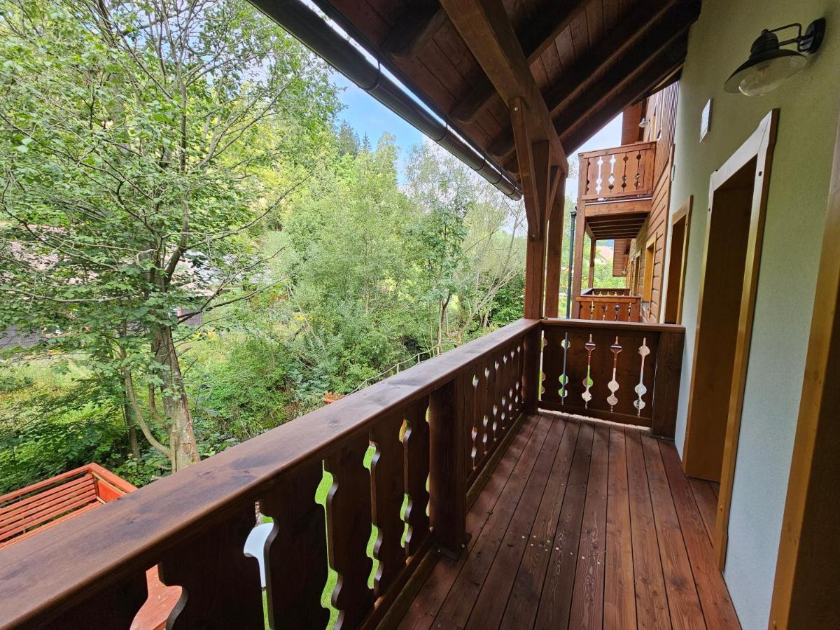 Apartmany Jezerne Velké Karlovice Dış mekan fotoğraf
