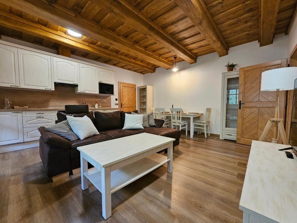 Apartmany Jezerne Velké Karlovice Dış mekan fotoğraf