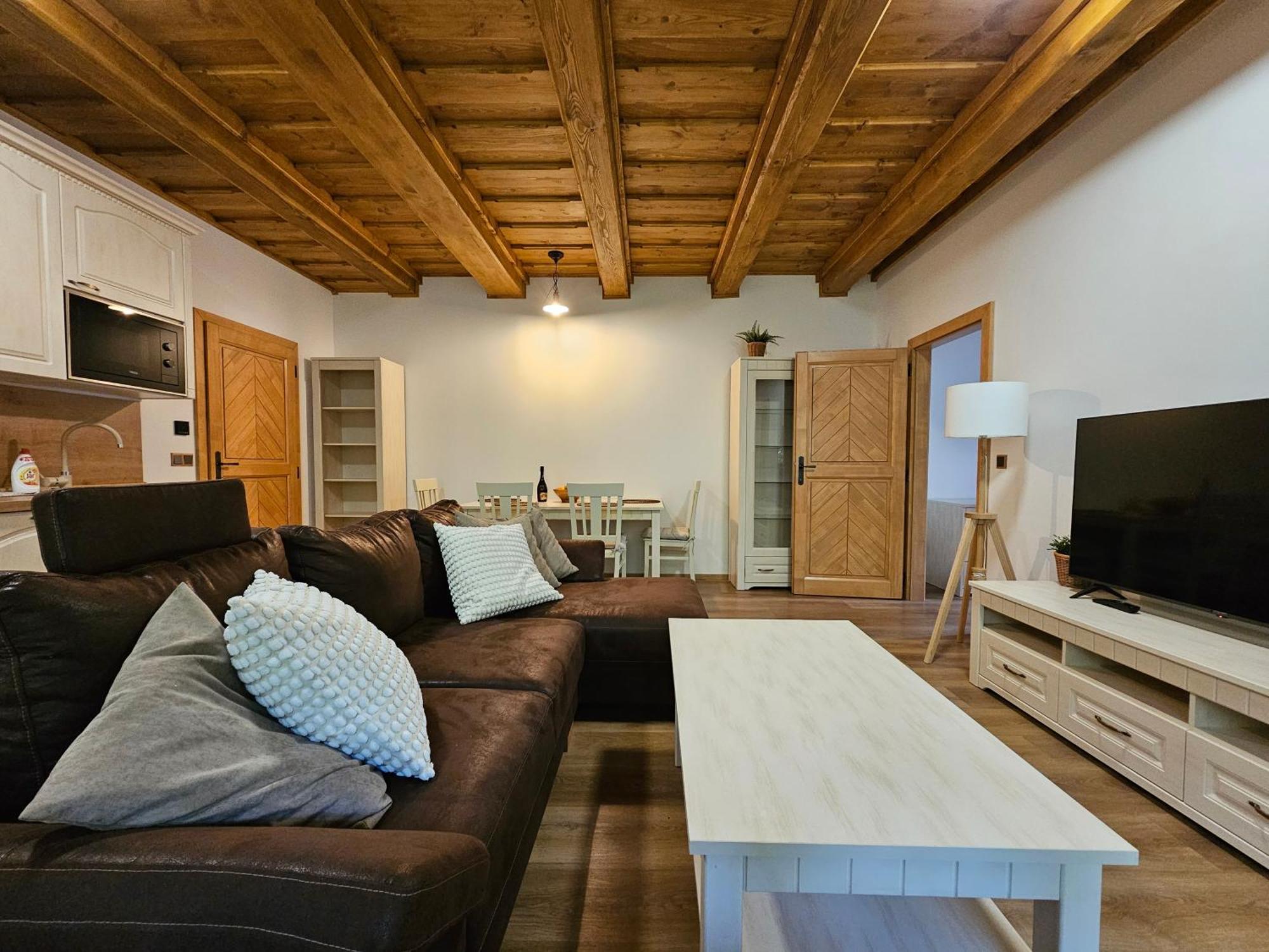 Apartmany Jezerne Velké Karlovice Oda fotoğraf